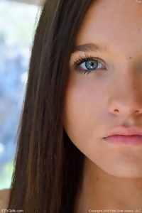 FTV Girls Zoe Bloom