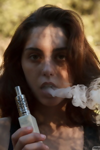 Zishy Christine Ash vaping